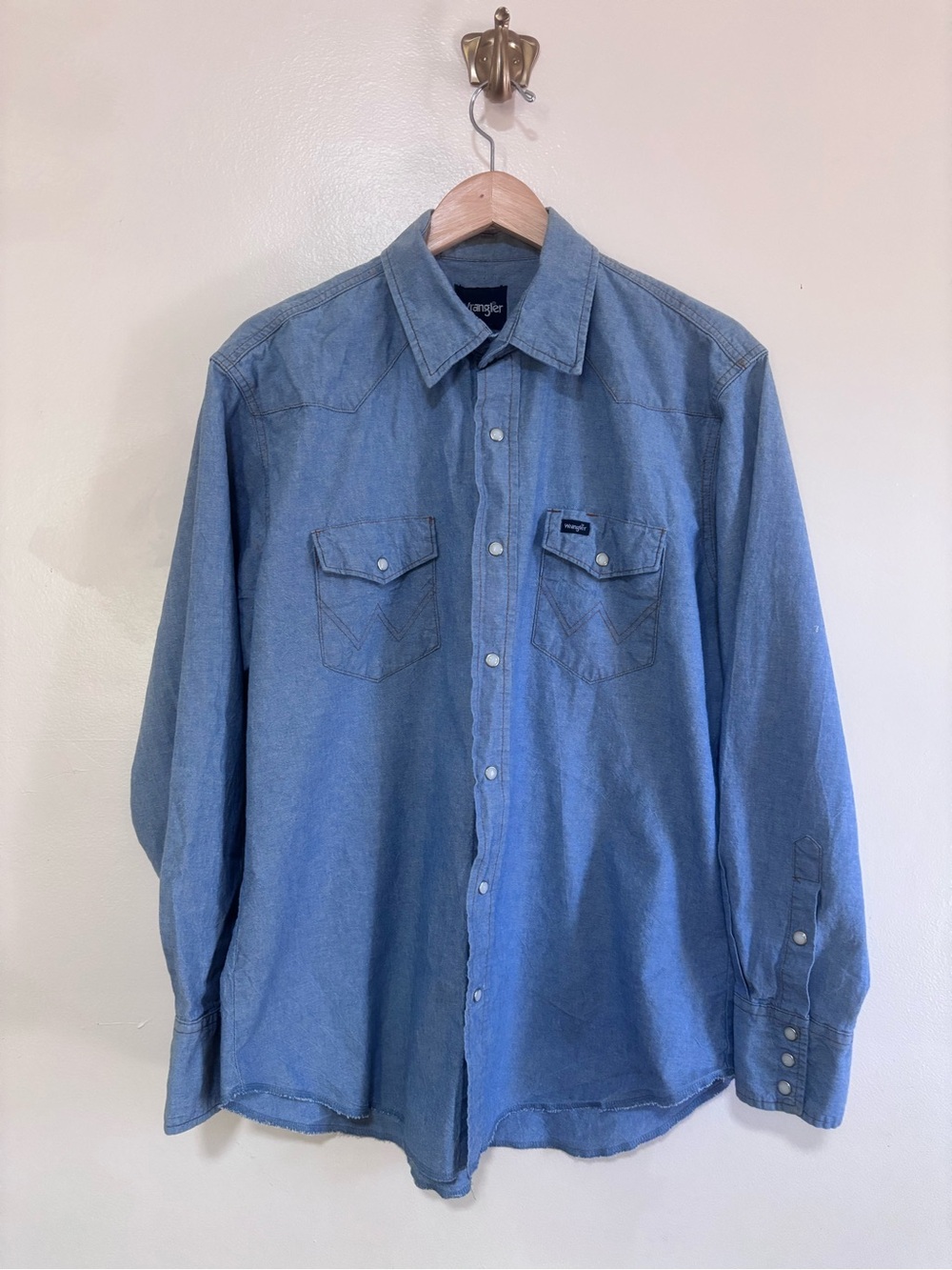 Vintage Wrangler Light Blue Western Yolk Shirt Pearl Snaps 1990s Cowboy Horse